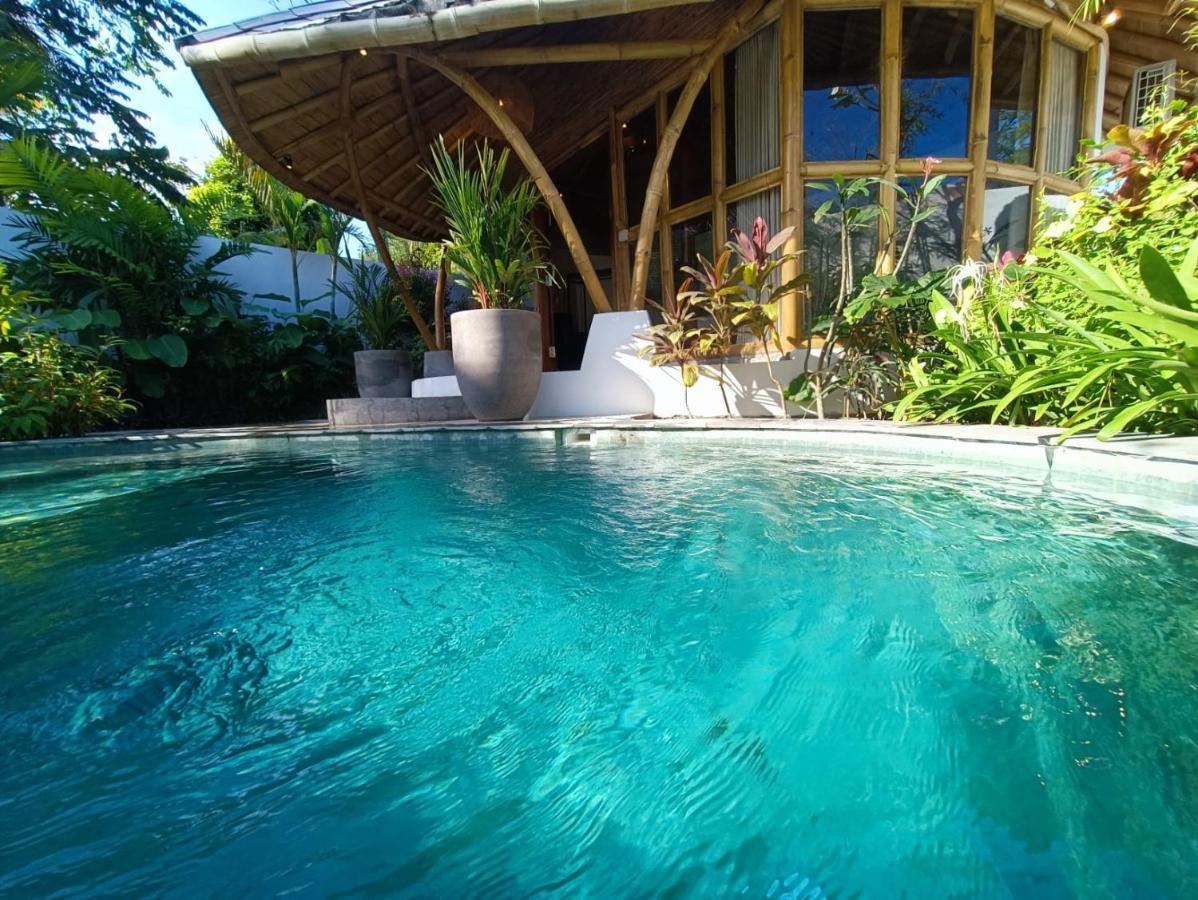 Villa Kayuma Lombok Selong Belanak
